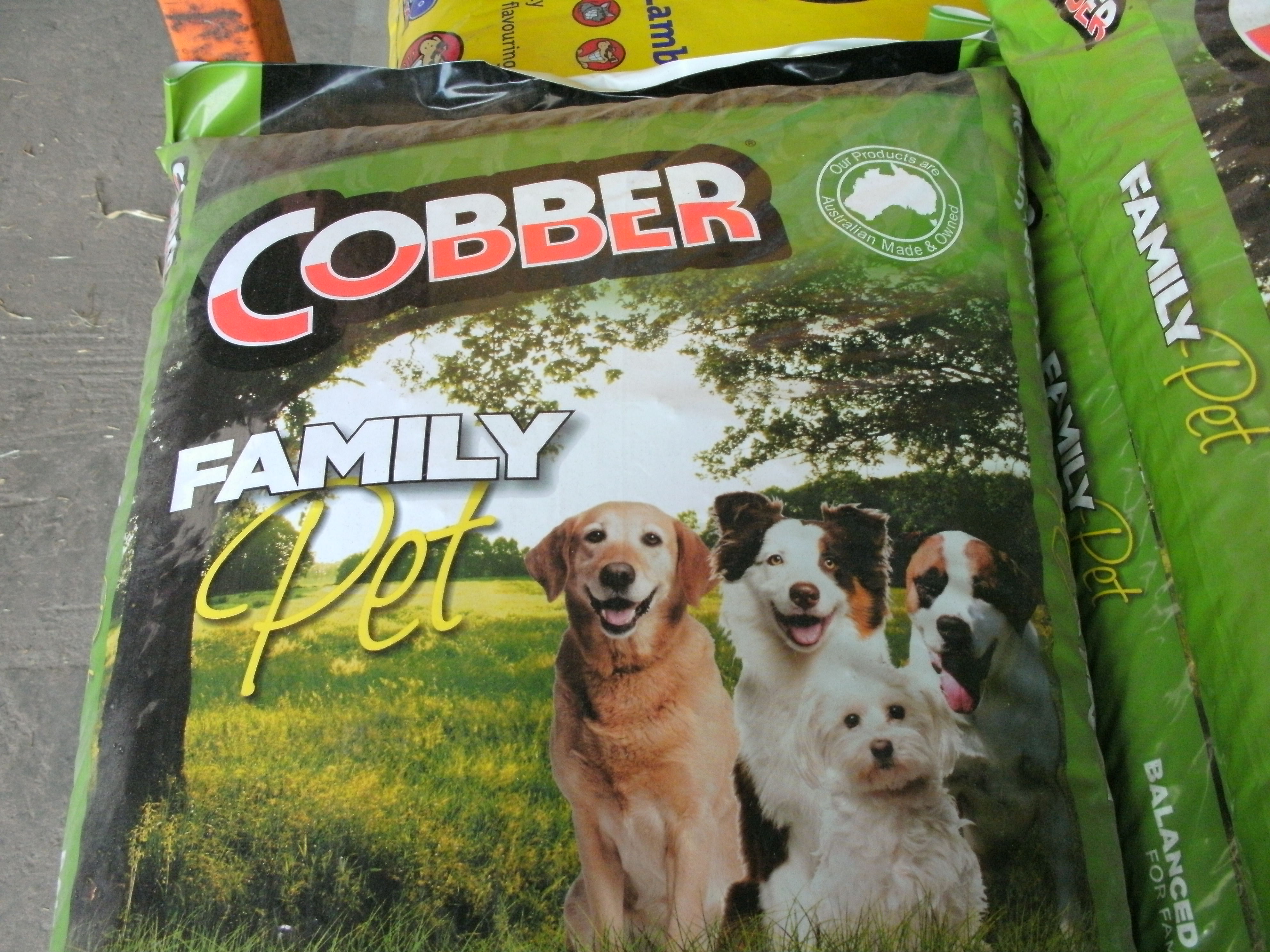 Koo Wee Rup Stockfeed » Dog & Cat Products